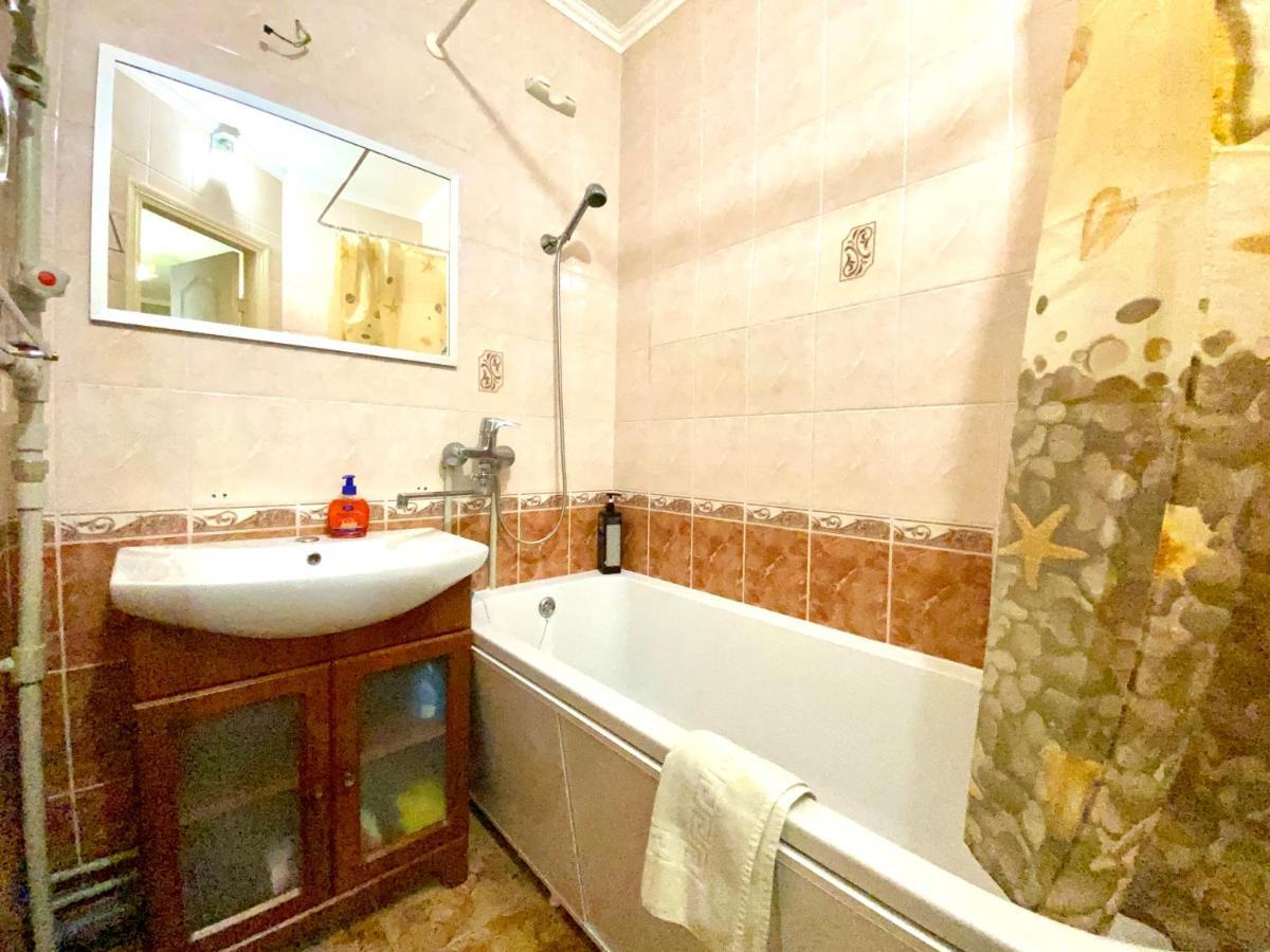 Apartpoltava Центр Полтави, Простора Та Зручна Квартира Біля Пует, 2-Окремі Кімнати, Звітна Документація Для Відрядження 외부 사진